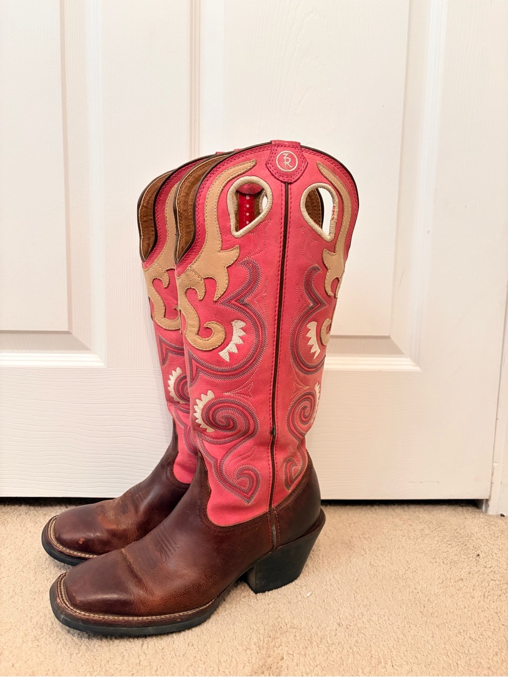 Tony Lama Boots - FITS LIKE WOMANS 8.5